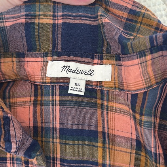 Madewell Plaid Tie-Front Shirt - Picture 2 of 4